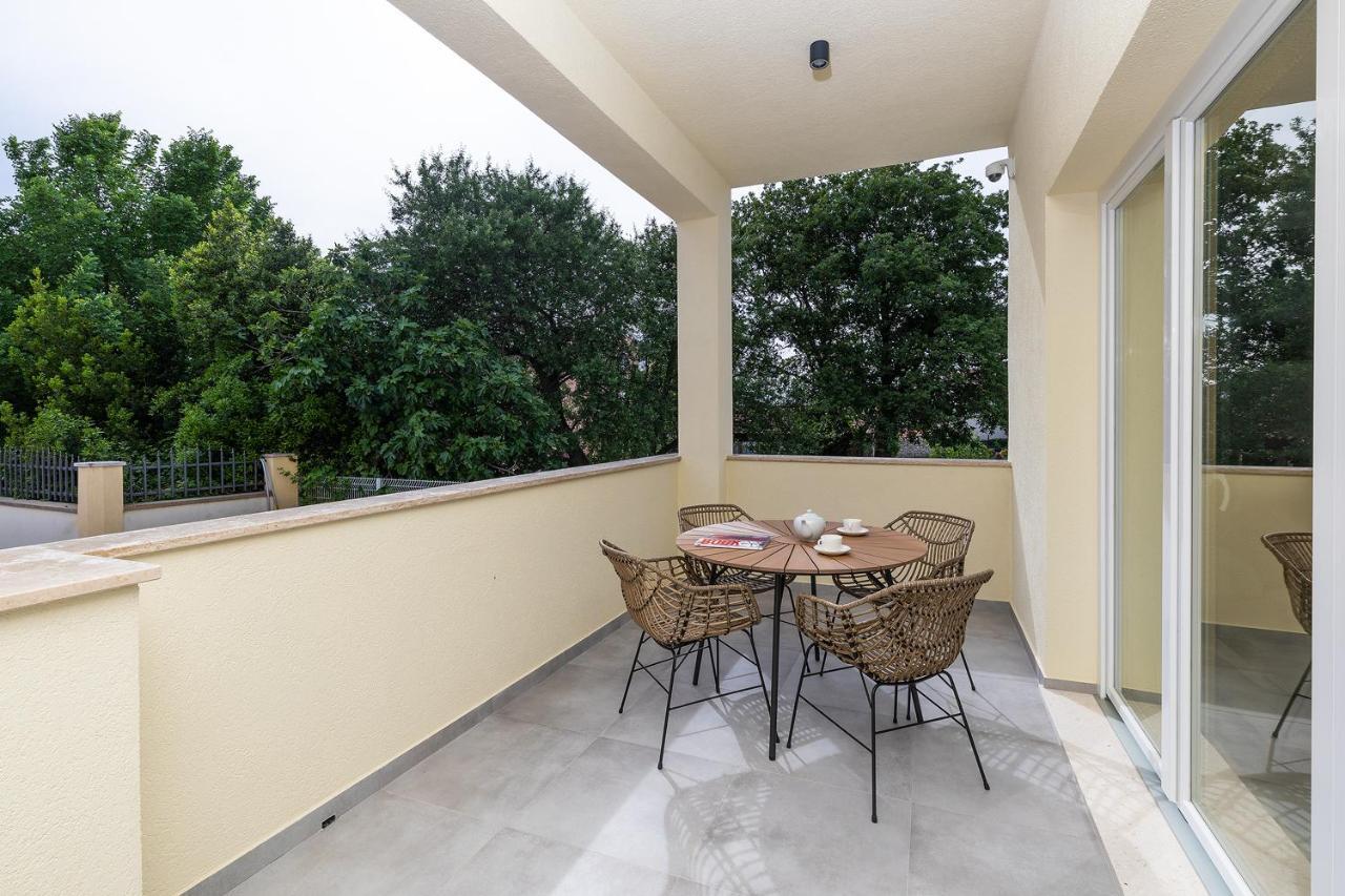 מדולין Apartments Igor מראה חיצוני תמונה