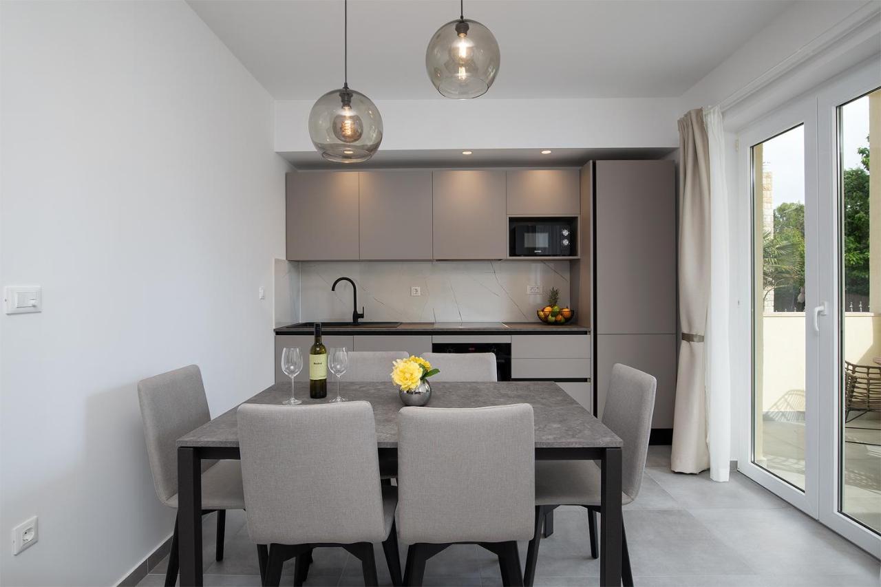 מדולין Apartments Igor מראה חיצוני תמונה