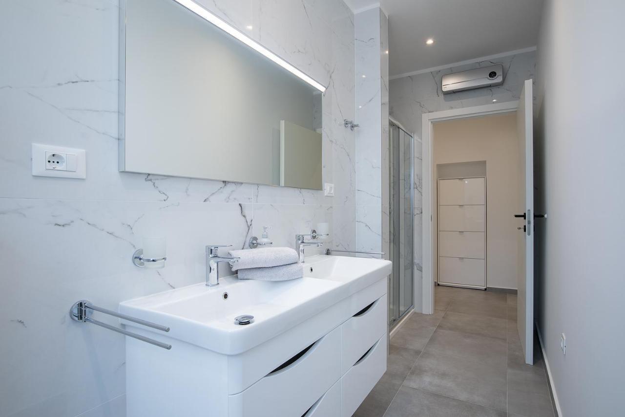 מדולין Apartments Igor מראה חיצוני תמונה