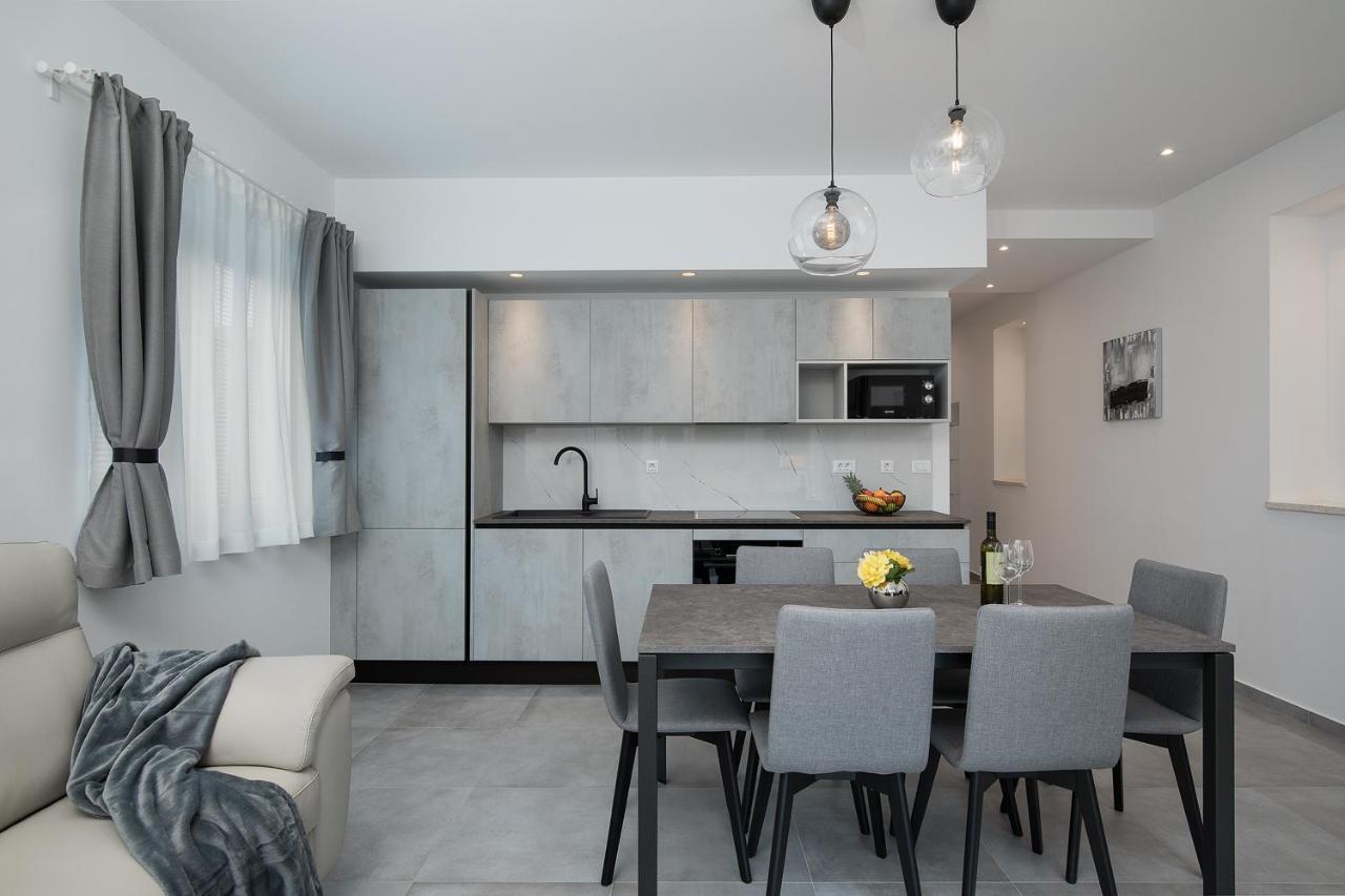 מדולין Apartments Igor מראה חיצוני תמונה