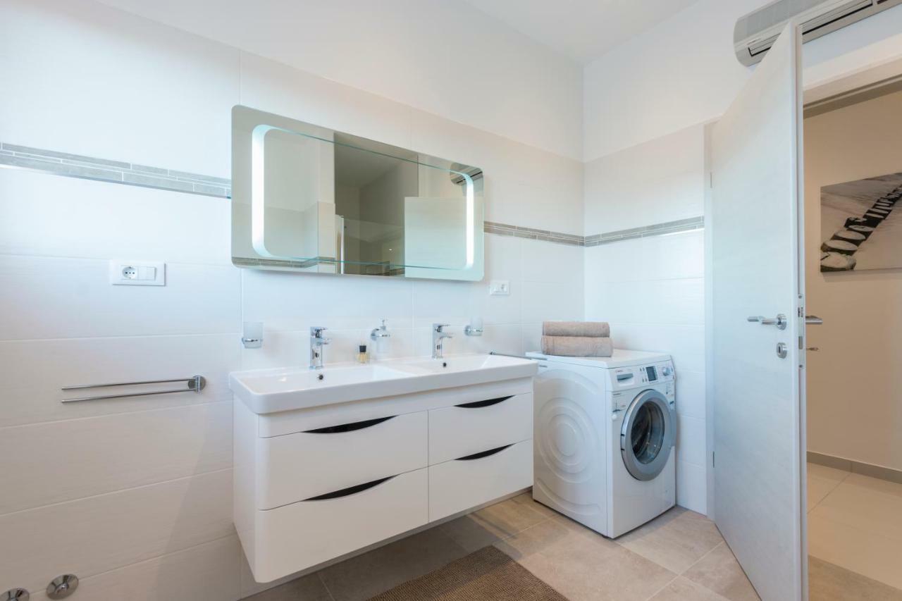 מדולין Apartments Igor מראה חיצוני תמונה
