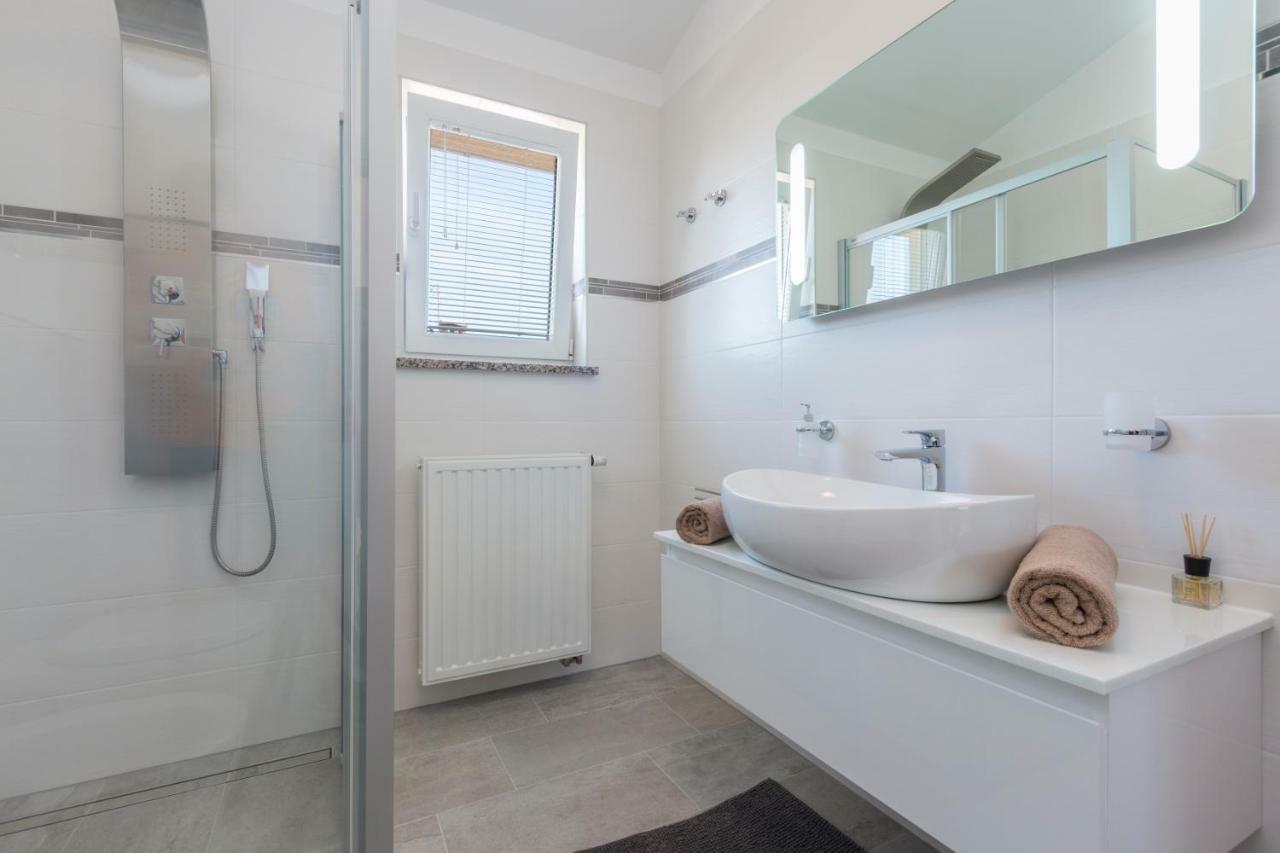 מדולין Apartments Igor מראה חיצוני תמונה
